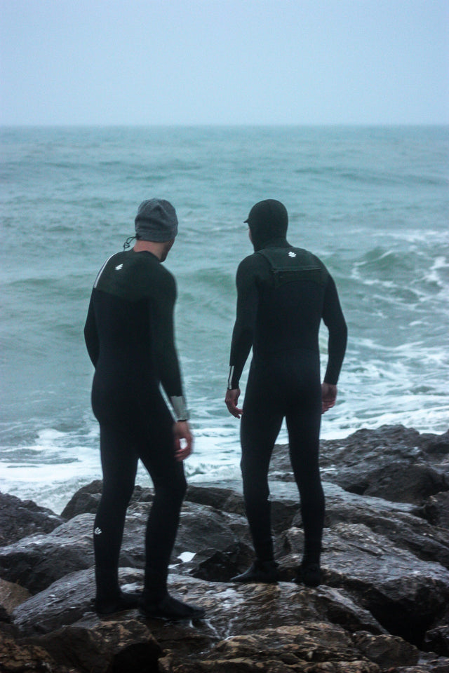 LES ACCESSOIRES INDISPENSABLES POUR UN HIVER AU CHAUD - Saint Jacques Wetsuits